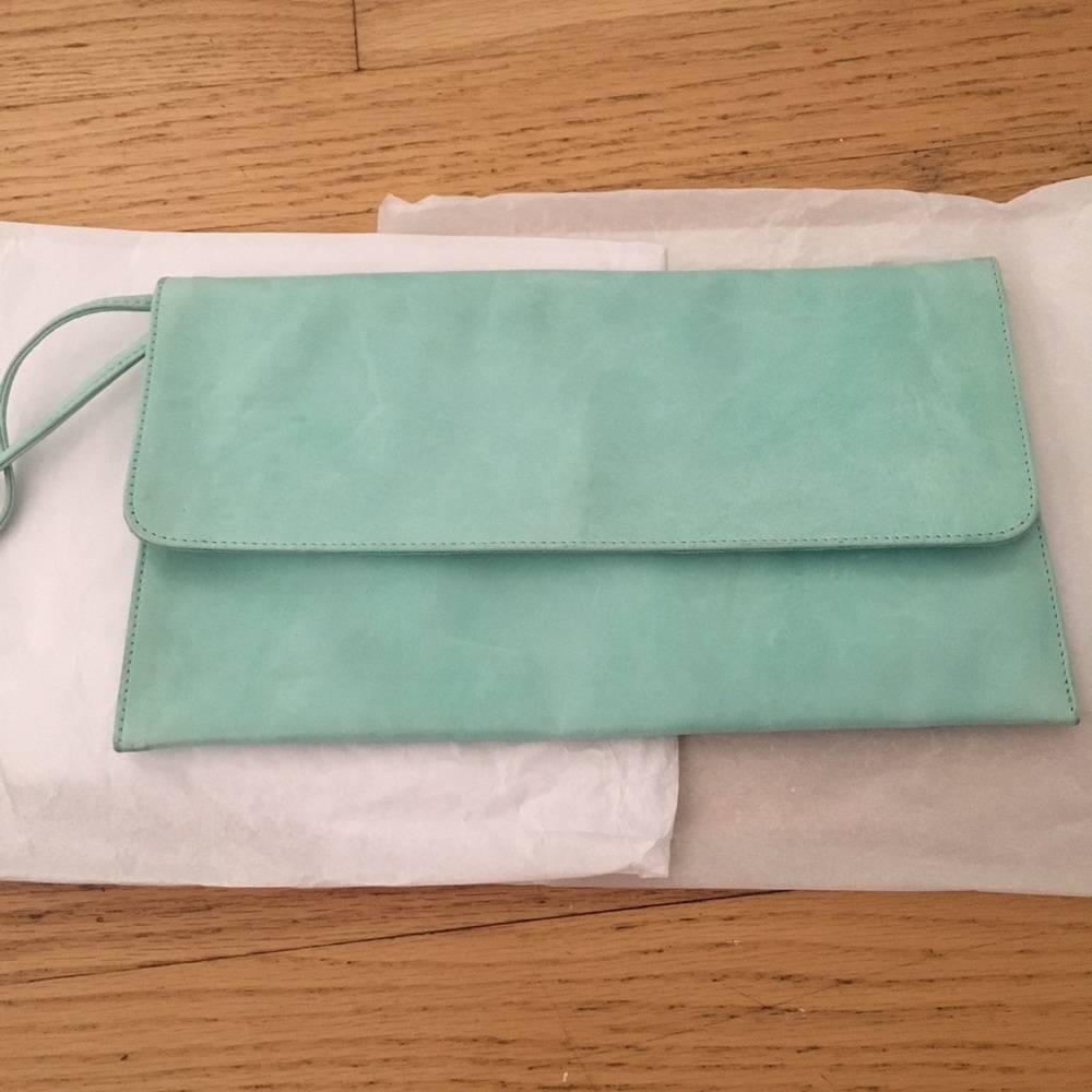M0851 Lagoon Clutch