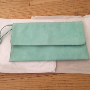 M0851 Lagoon Clutch