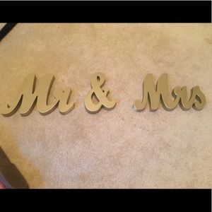 Wedding decor Mr and mrs