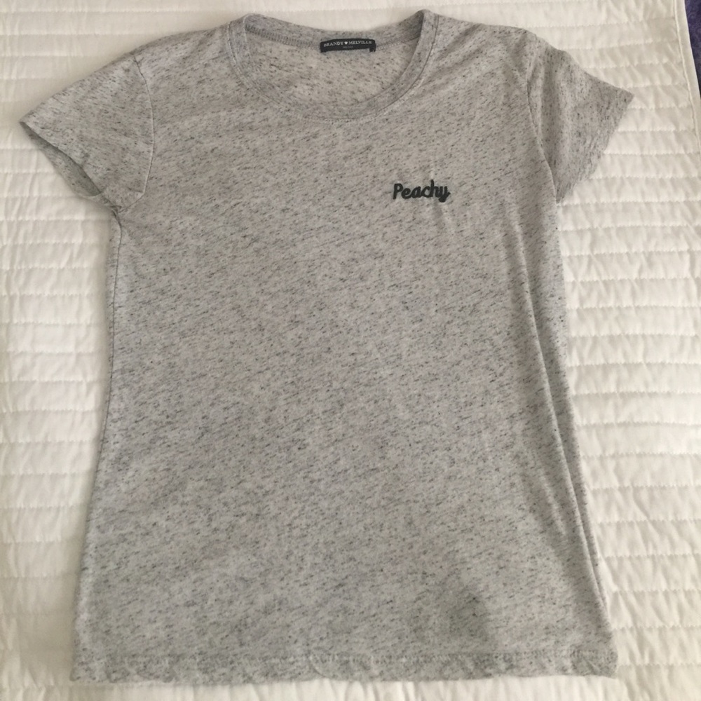 BRANDY MELVILLE "PEACHY" LOGO SHIRT