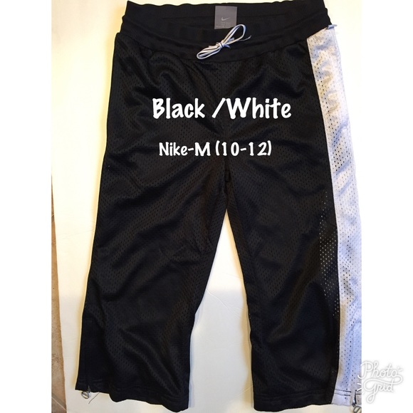 Girls NIKE Black & White cropped pants. - Picture 2 of 4