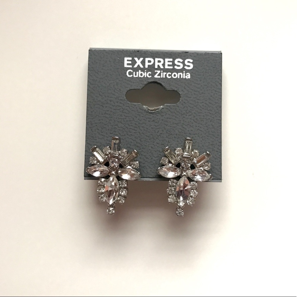 Express earrings
