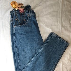 Vintage Levi mom jeans