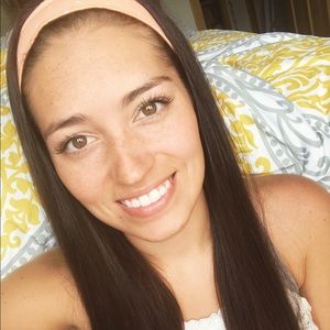 Meet your Posher, Abby