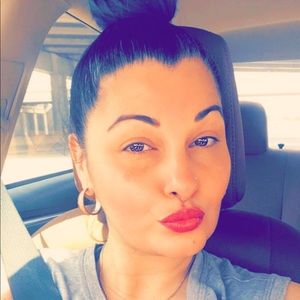 Meet your Posher, Ginger