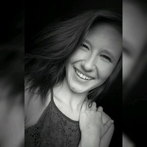 Meet your Posher, Marissa