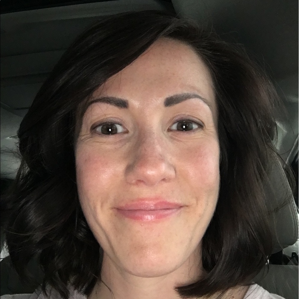 Meet your Posher, Hilarie