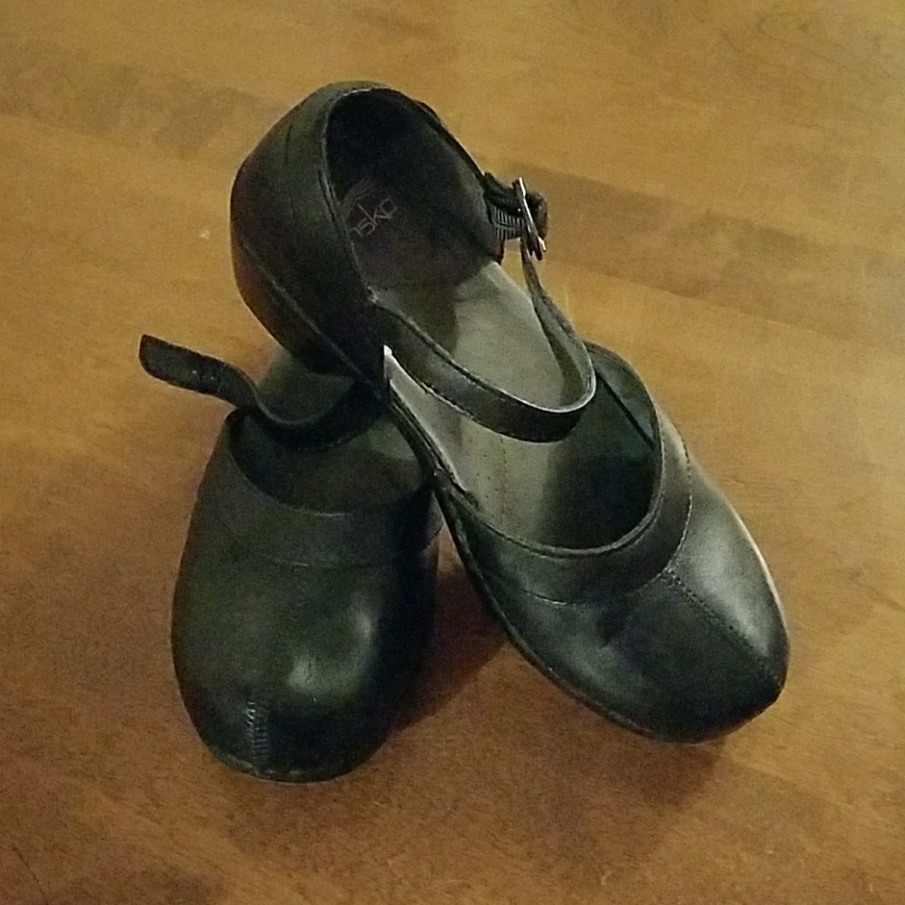 REPOSH - Black Dansko Sandals - PLEASE READ!