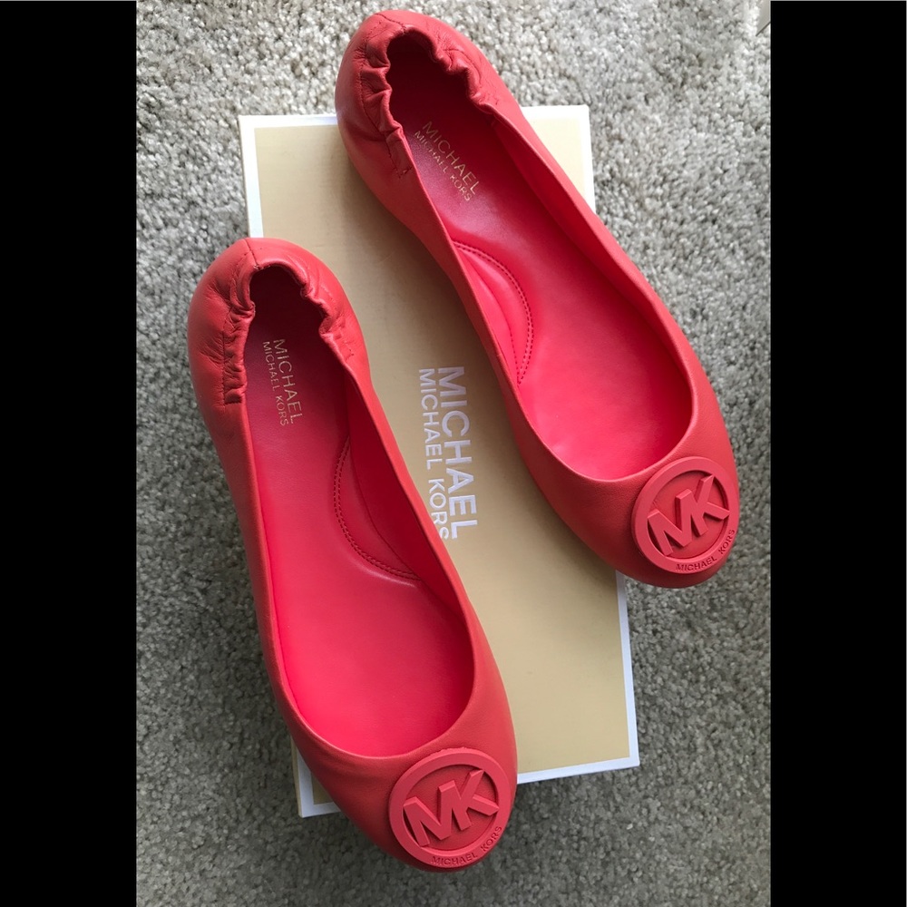 Michael Kors Lindsay Leather Flat