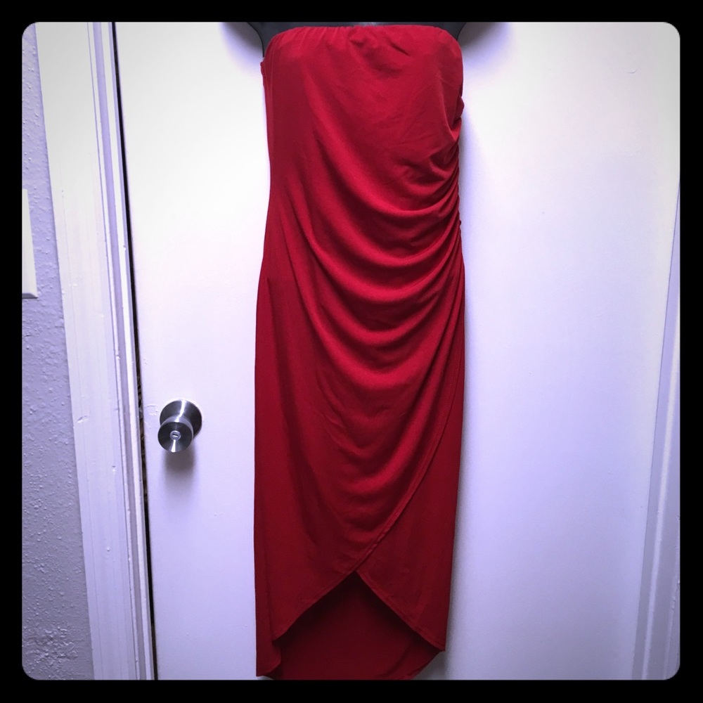Sexy strapless red dress