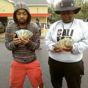 Meet your Posher, Sharif