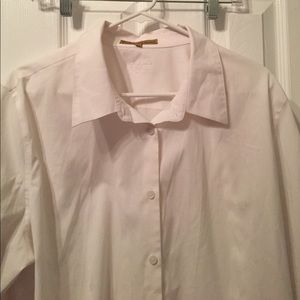White dress shirt
