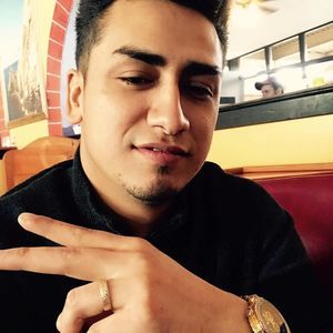 Meet your Posher, Victor