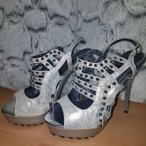 Prmise silver/sparkling studded heels
