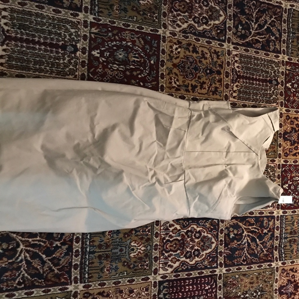 Banana Republic size 6 dress never worn
