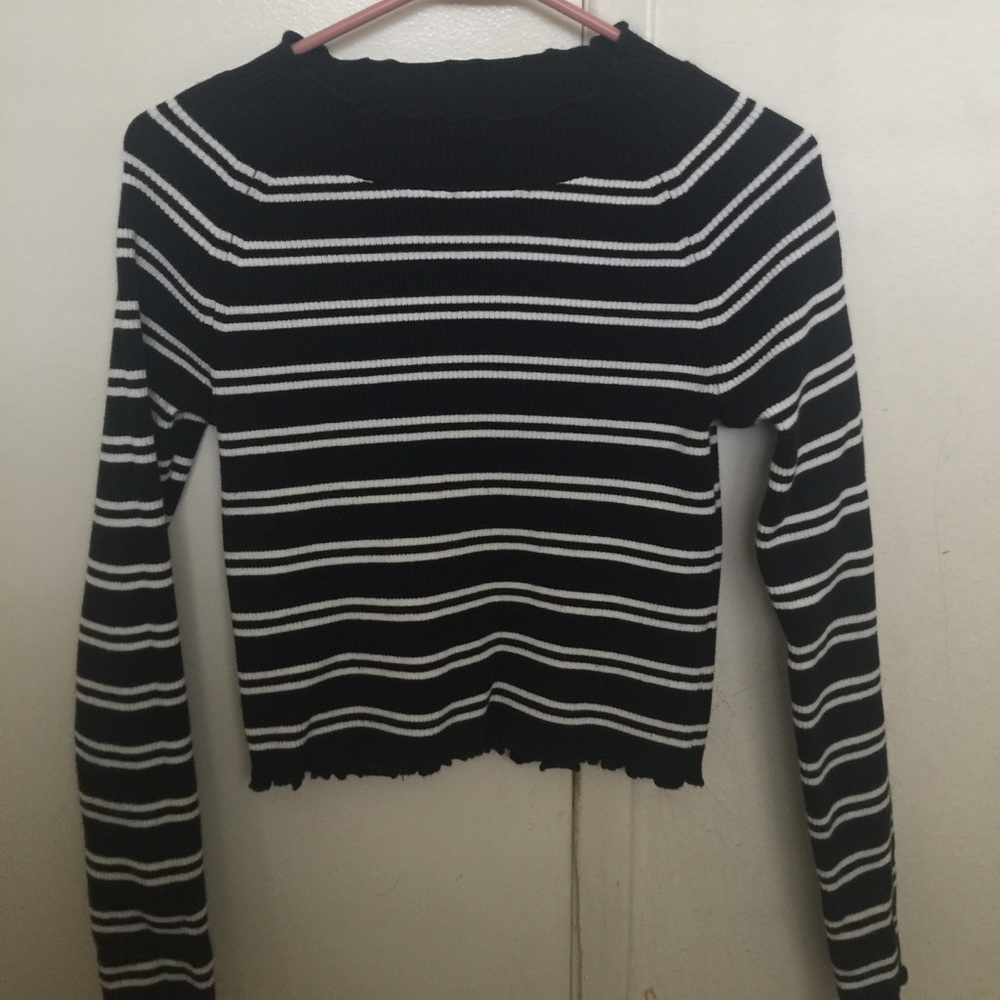 KENDALL AND KYLIE STRIPED TOP