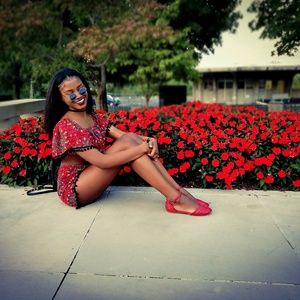 Meet your Posher, Vanessa