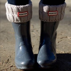 Grey Cable Knit Hunter Boot Socks