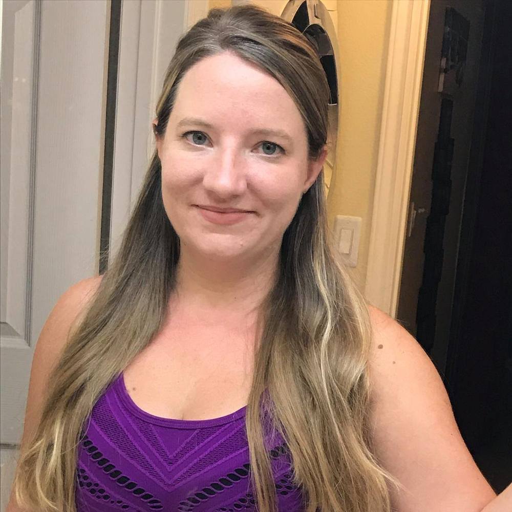 Meet your Posher, Monique