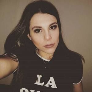 Meet your Posher, Cynthia