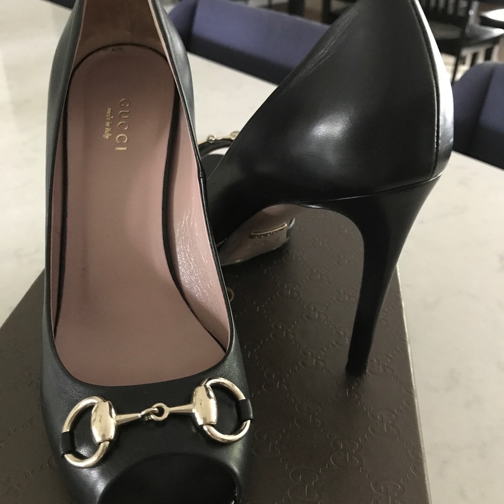 Gucci Gisele Open Toe Platform Pump 37.5