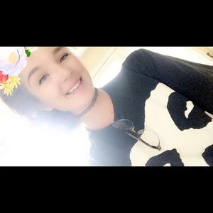 Meet your Posher, Alyssa