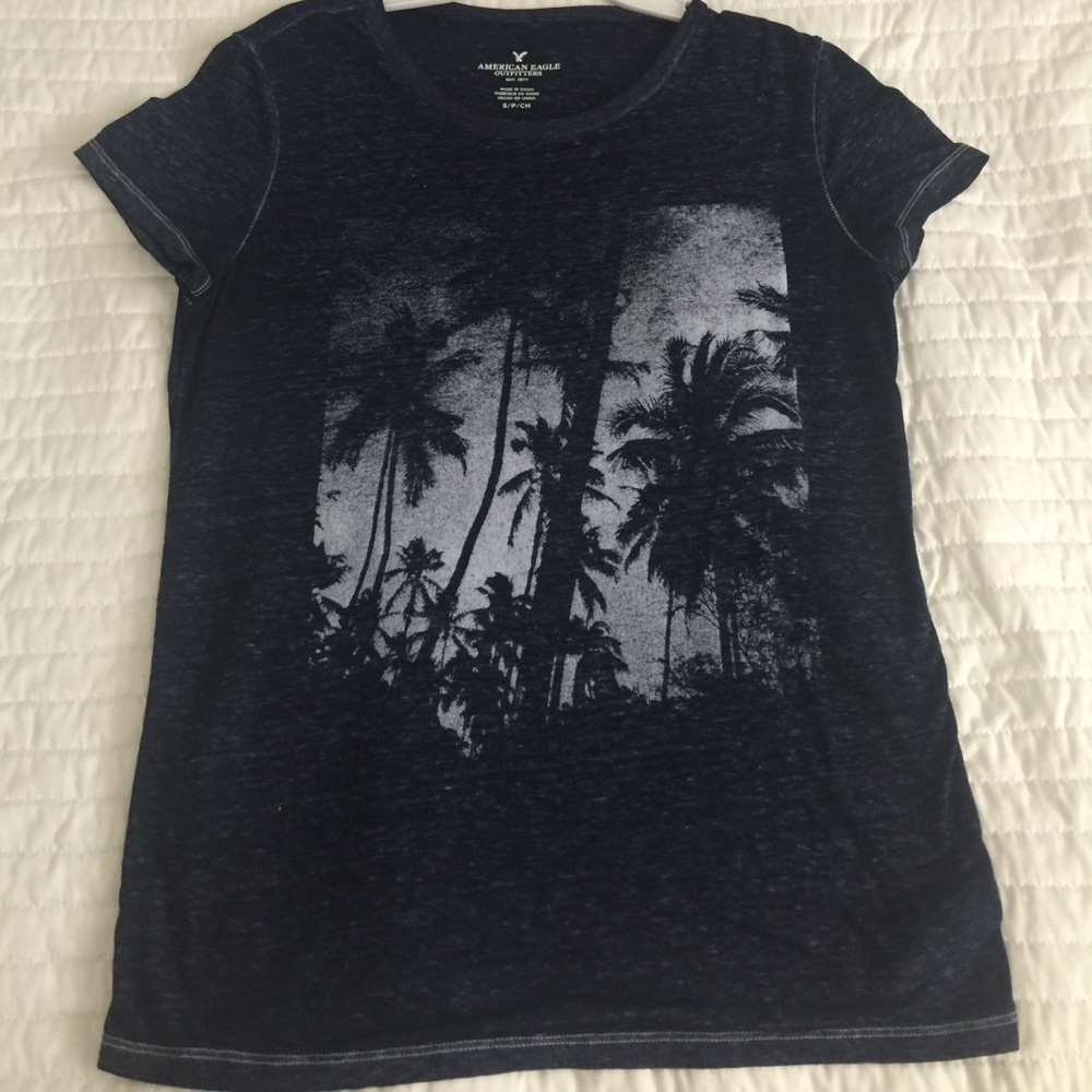 AMERICAN EAGLE BLUE PALM TREE SHORT SLEEVE TEE