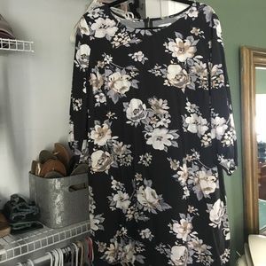 Old Navy floral shift dress