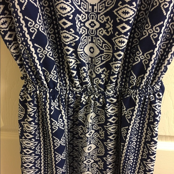 Beautiful Aztec Print Navy and White Dress - Picture 2 of 4