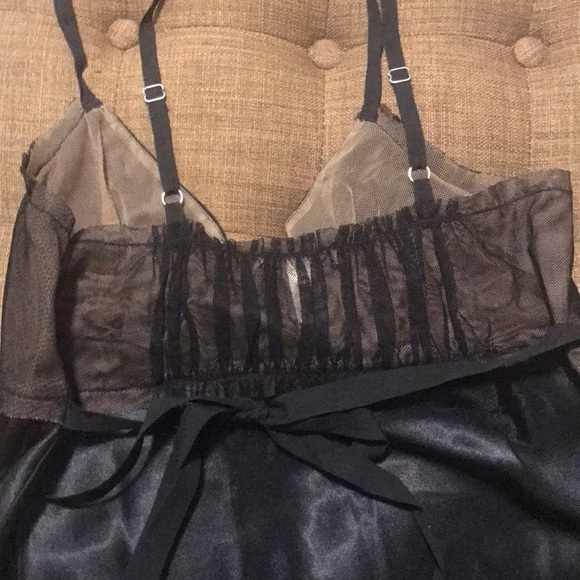 Vera Wang Cami - Picture 4 of 4