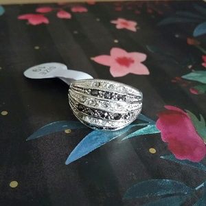 Marcasite Style Ring "Trendy Bubble"