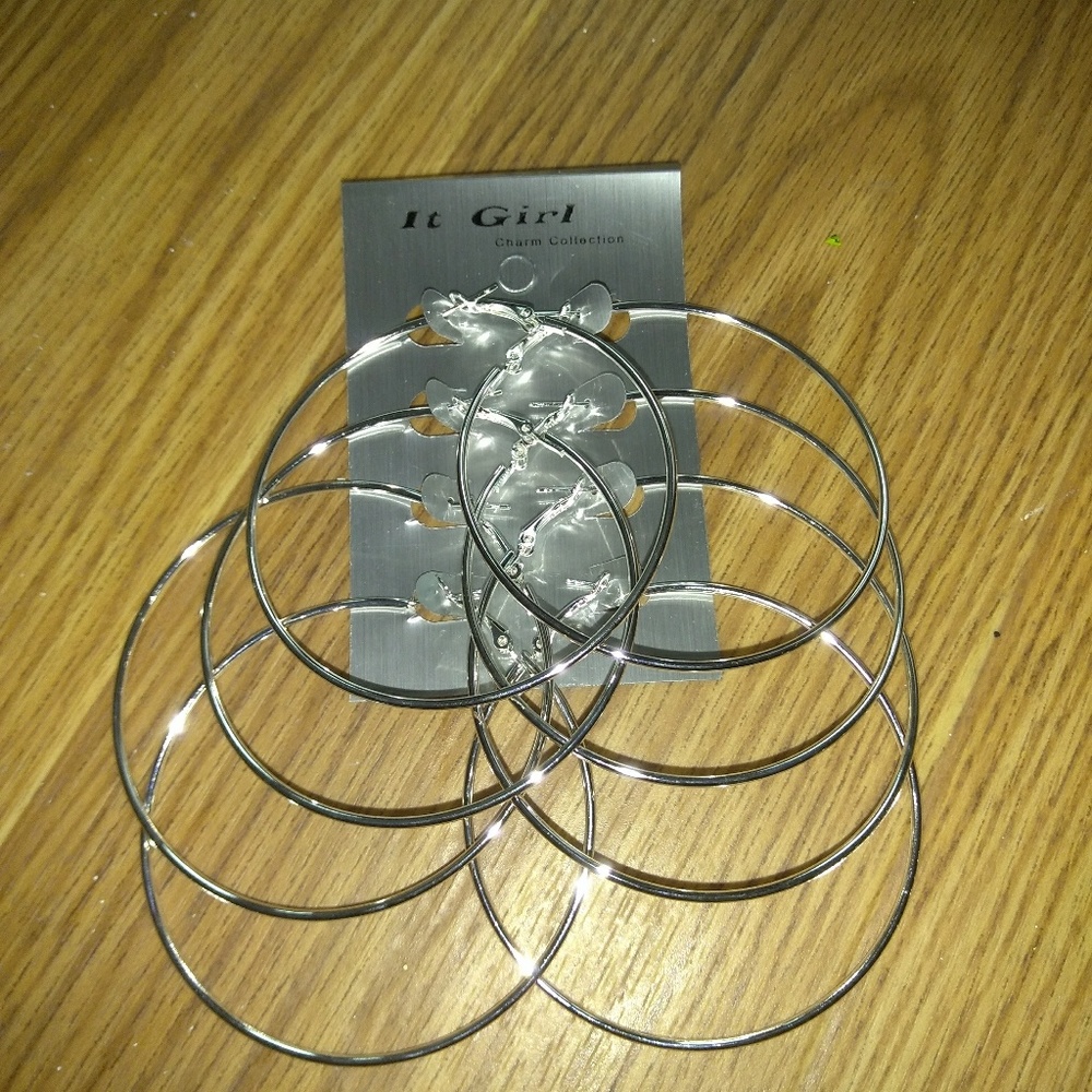 Earrings - Picture 3 of 8