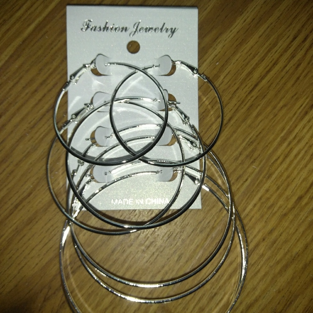 Earrings - Picture 8 of 8