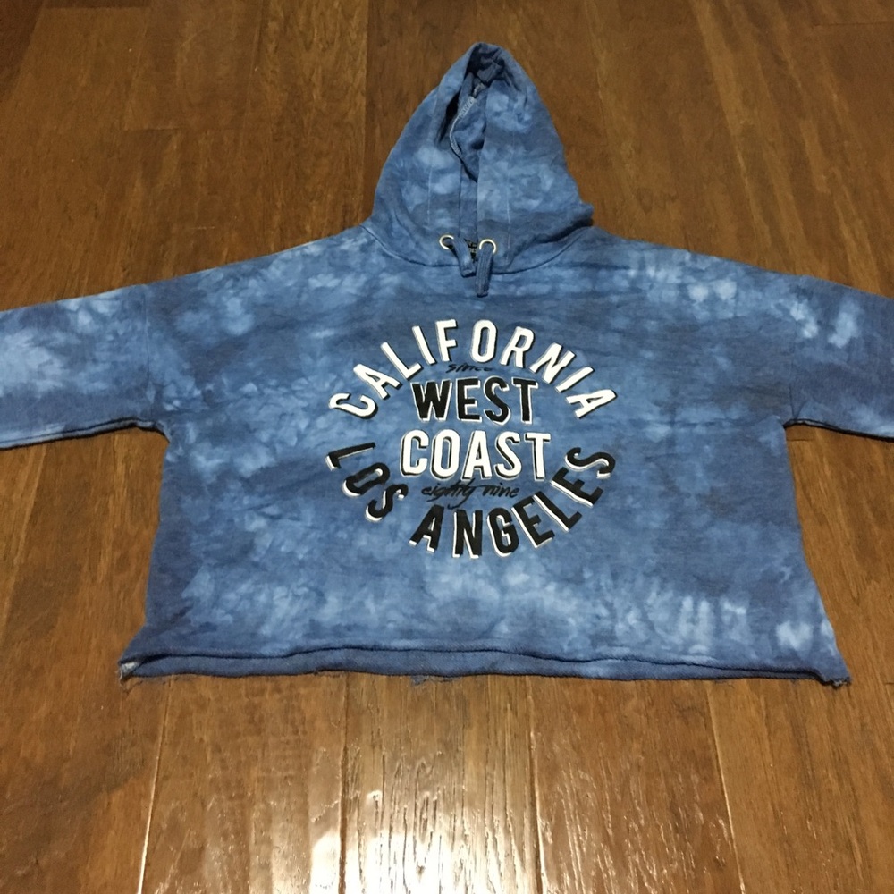 Blue tie-dye cropped hoodie