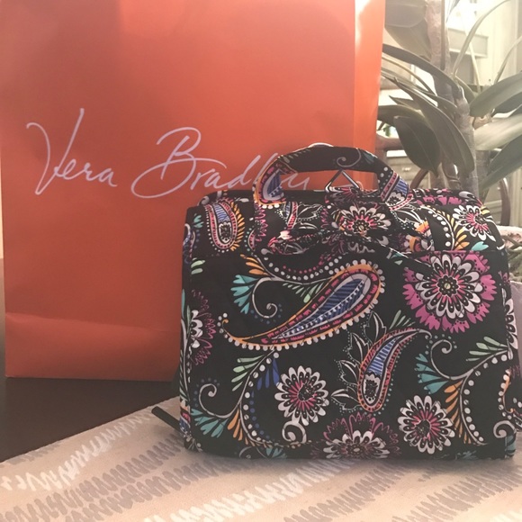 New Vera Bradley Bandana Swirl Hanging Organizer!! - Picture 4 of 6