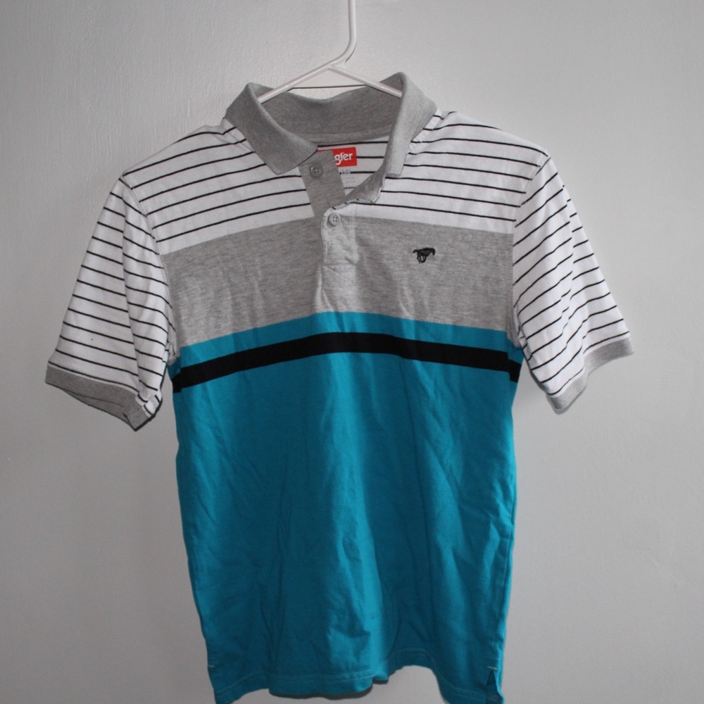 LIKE NEW Boys Wrangler Dress Shirt