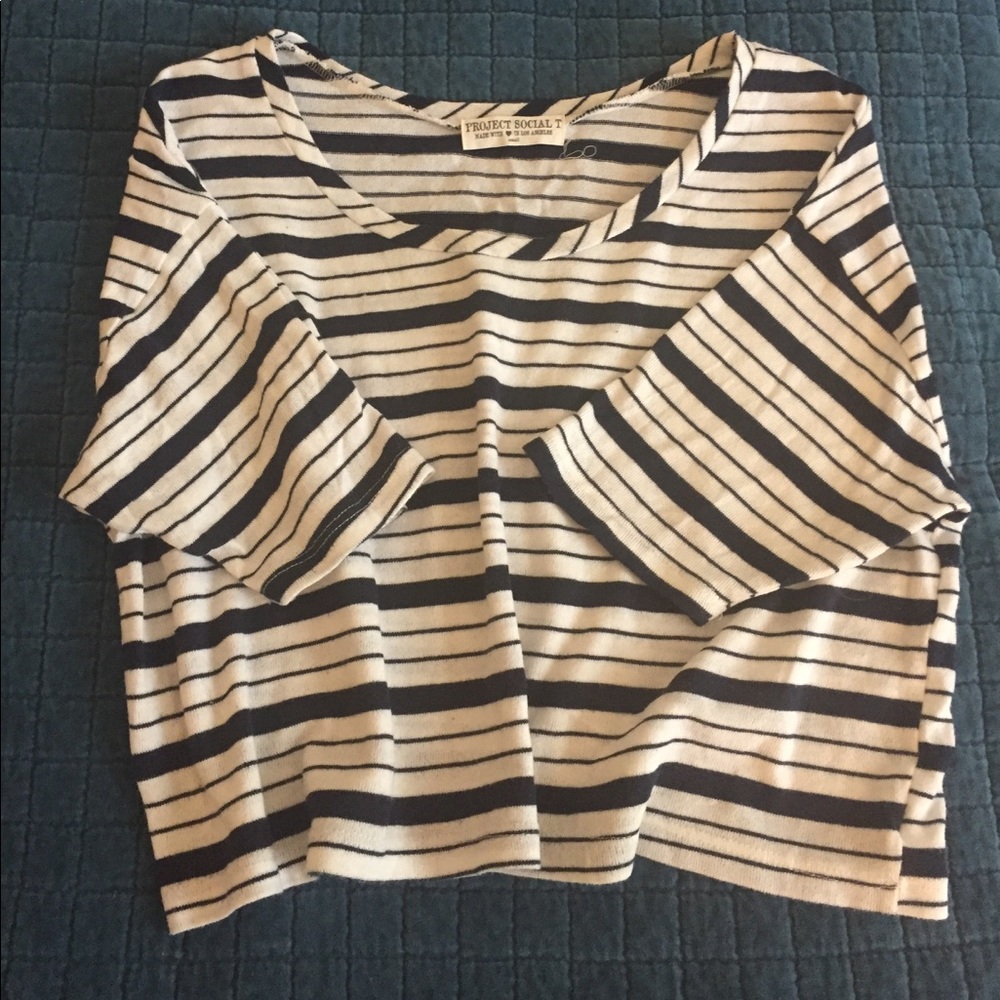 Project Social T crop sweater size sm!