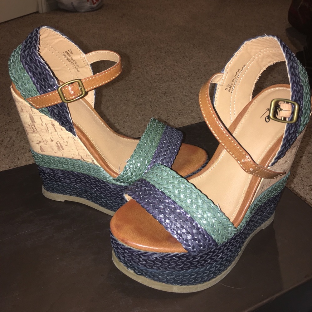 Mossimo wedge Sandal