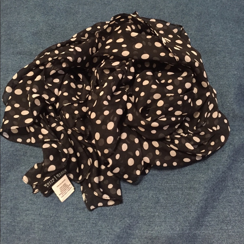 White House black market scarf