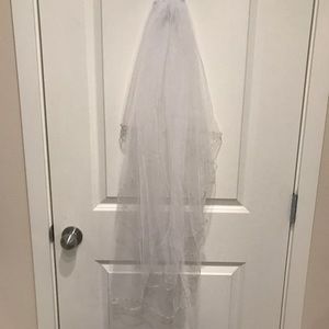 Simple bridal veil