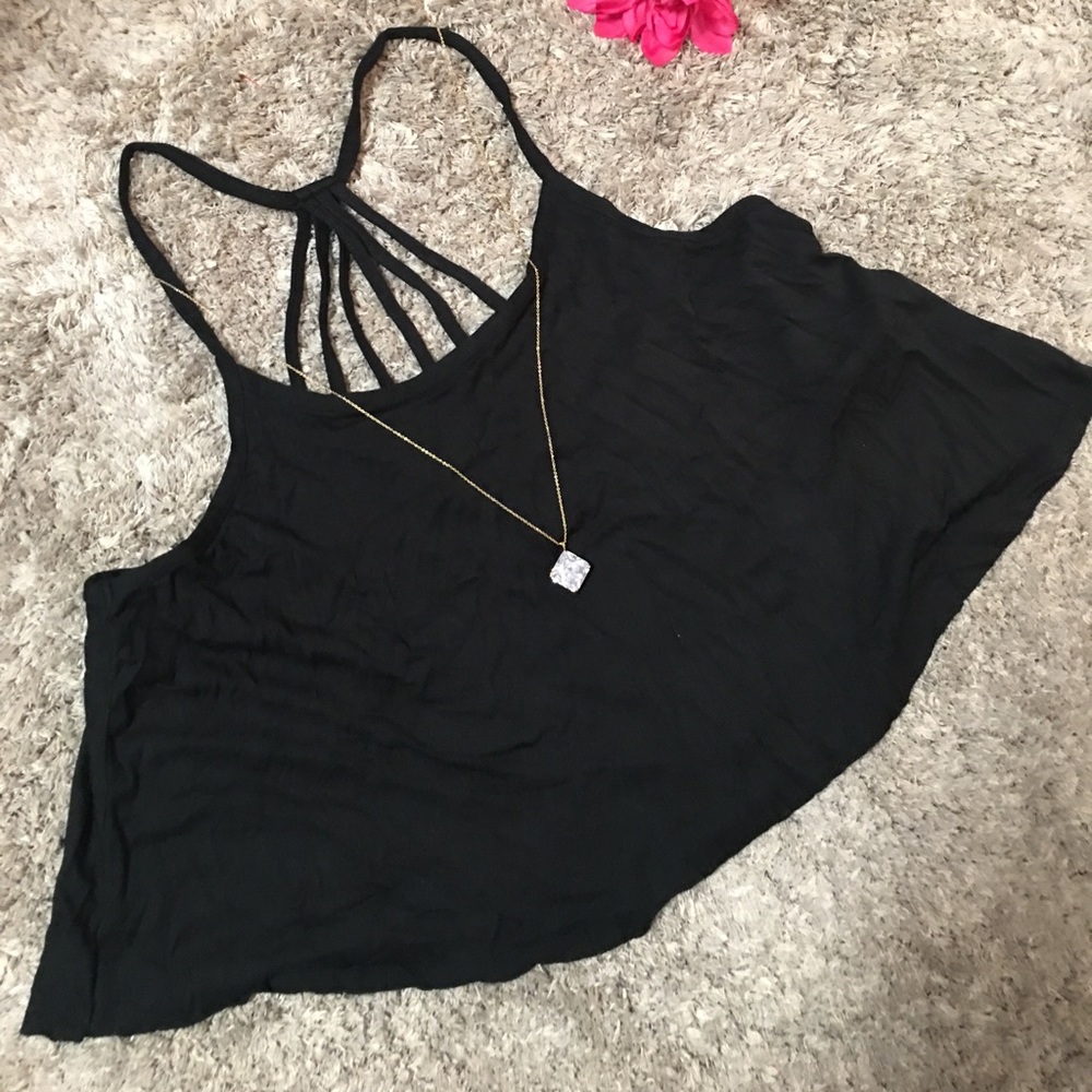 💜FINAL MARKDOWN💜Strappy Cropped Top