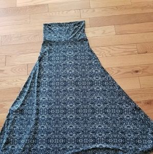 EUC Lularoe XXS Maxi - black and white!