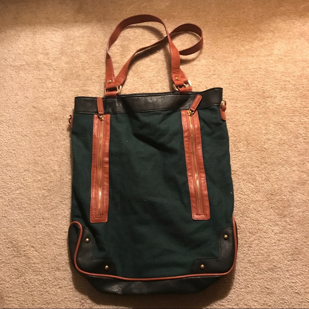 UO long tote