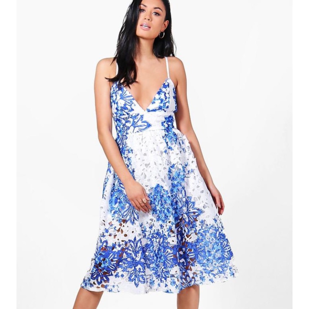 NWT Boutique Prya Porcelain Print Midi Dress