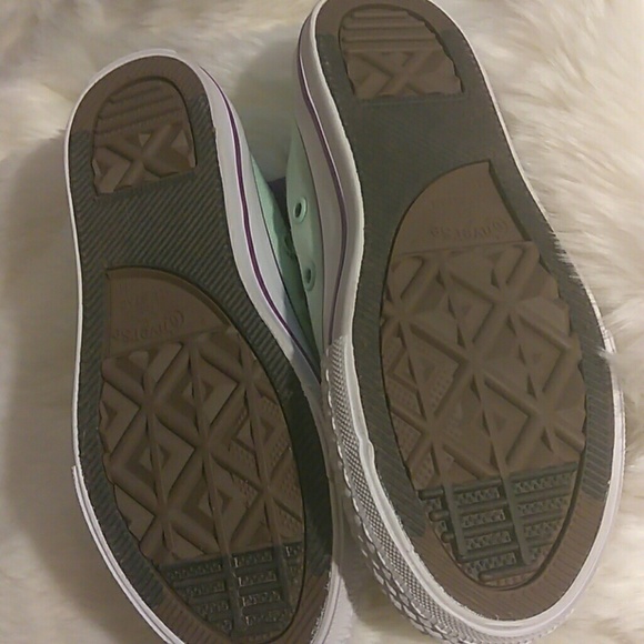 Converse All Star with purple trimming - Picture 4 of 5