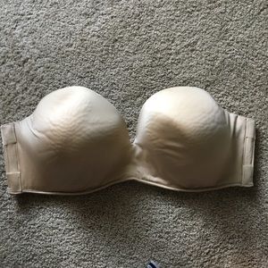38H Cacique strapless bra