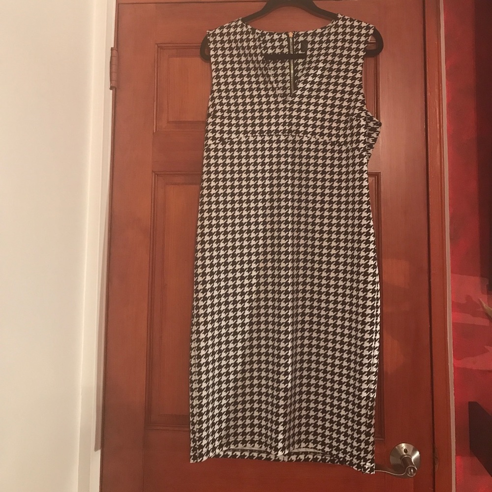 Kardasian Dress silky ponte, size 14, mint Perfect