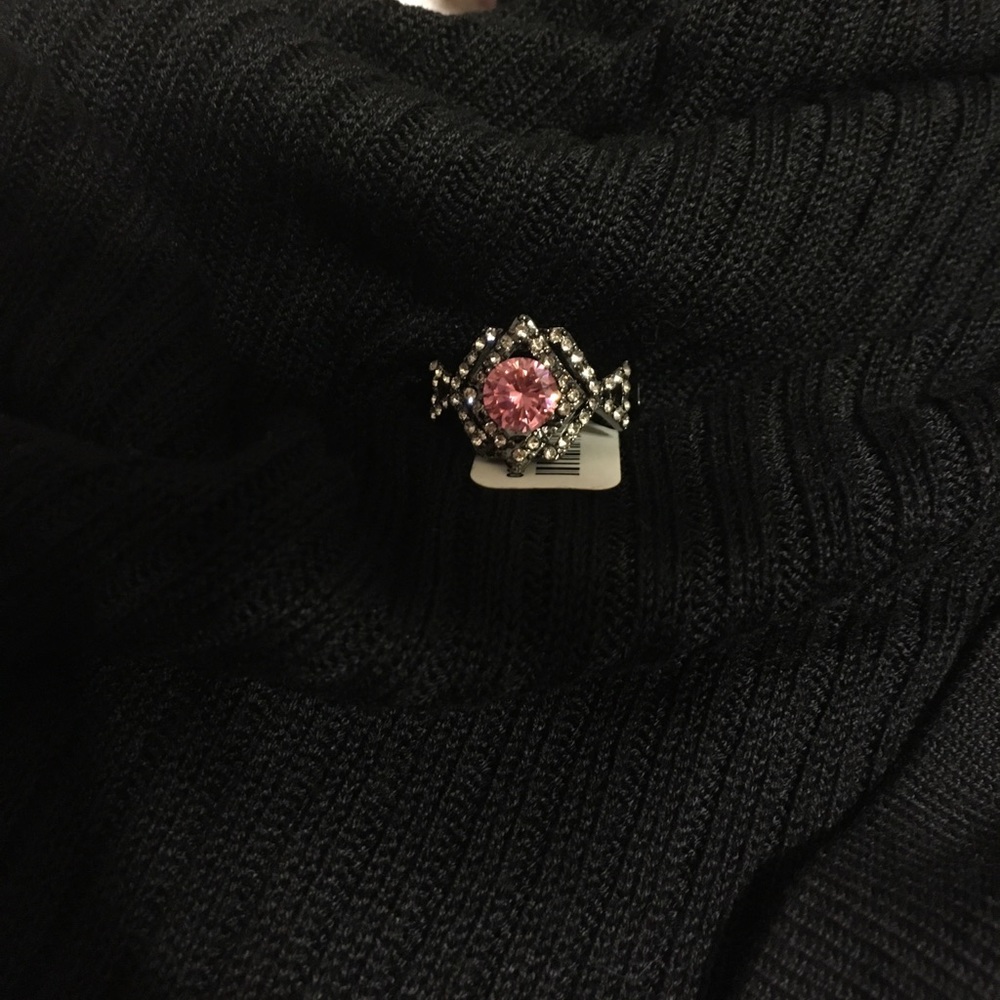 Torrid Art Deco pink ring size 11