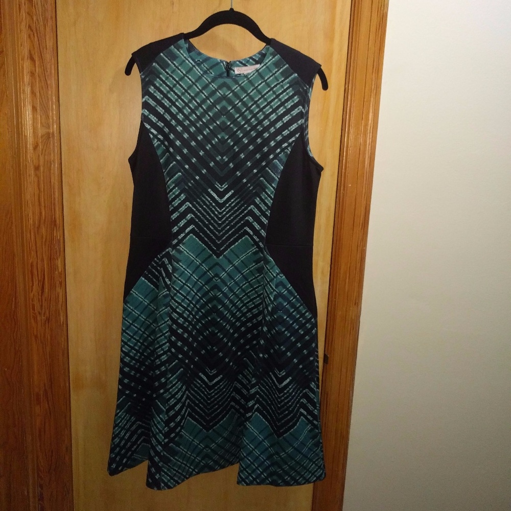 Green, Black and White Sleeveless Scuba Dress