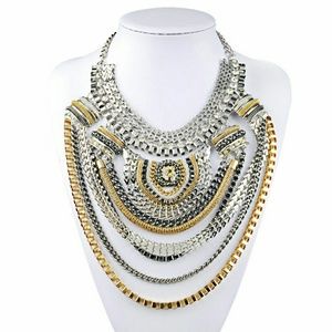 Statement necklace